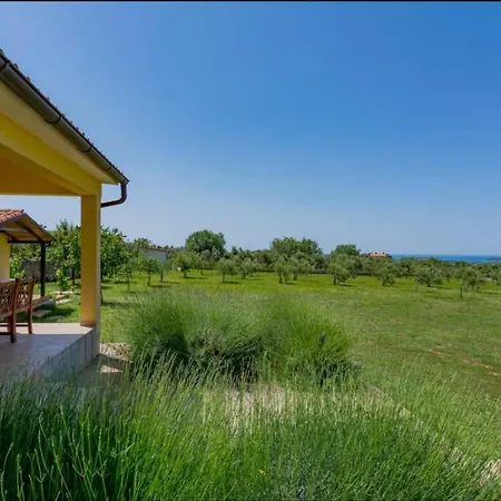 Aleksandra Holiday home
