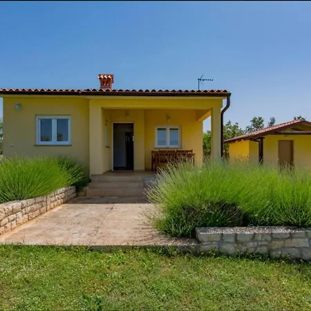 Aleksandra Holiday home